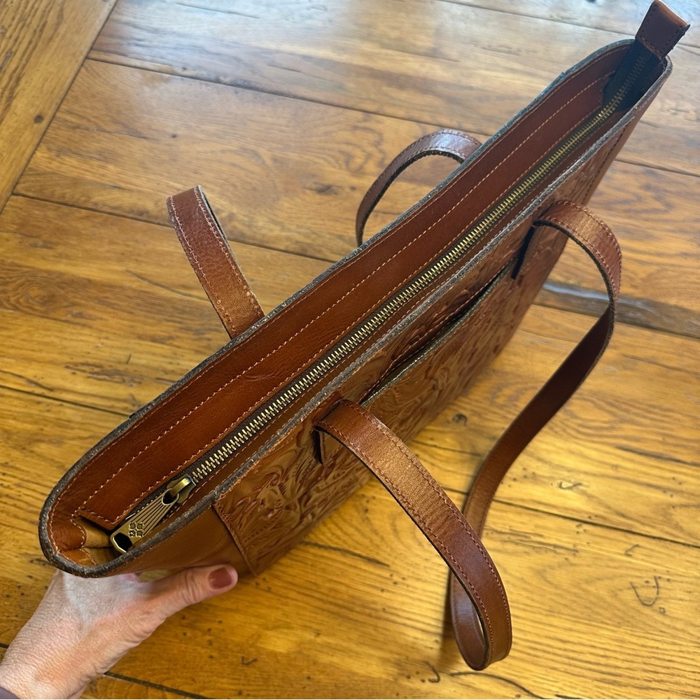 Patricia Nash Tooled Leather Zippered Tote Shoulder Bag - Picture 9 of 16